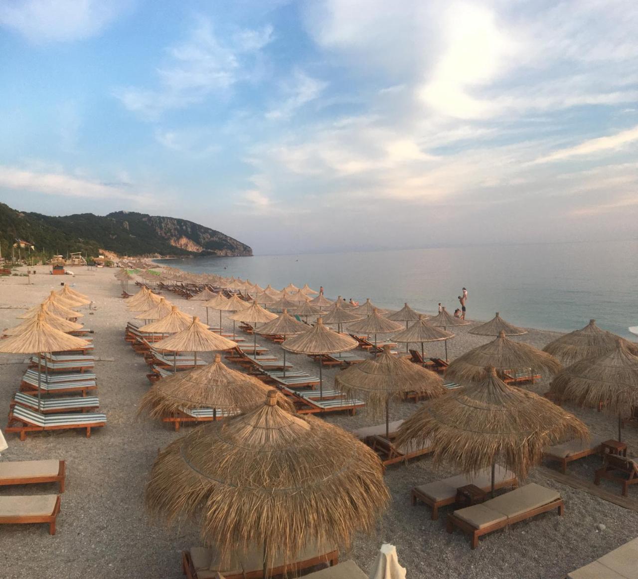 Sea View Hotel Dhermi Ngoại thất bức ảnh