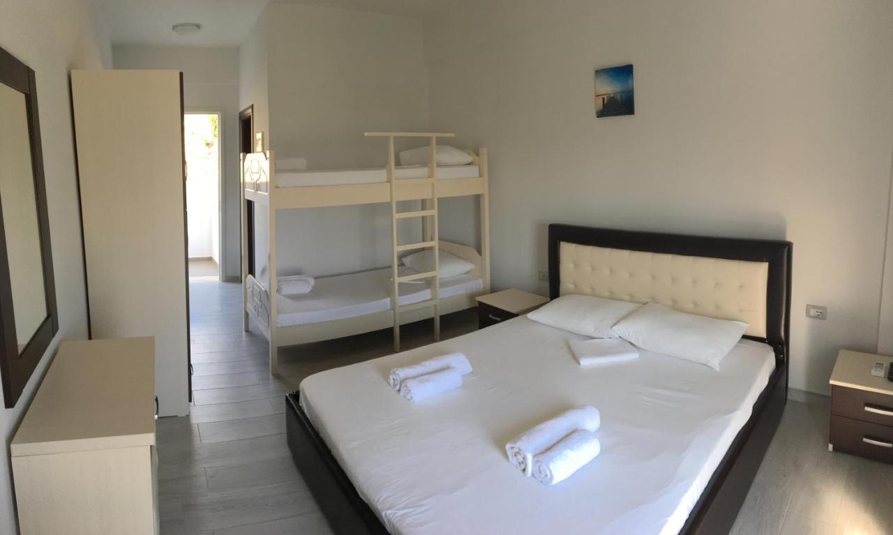 Sea View Hotel Dhermi Ngoại thất bức ảnh