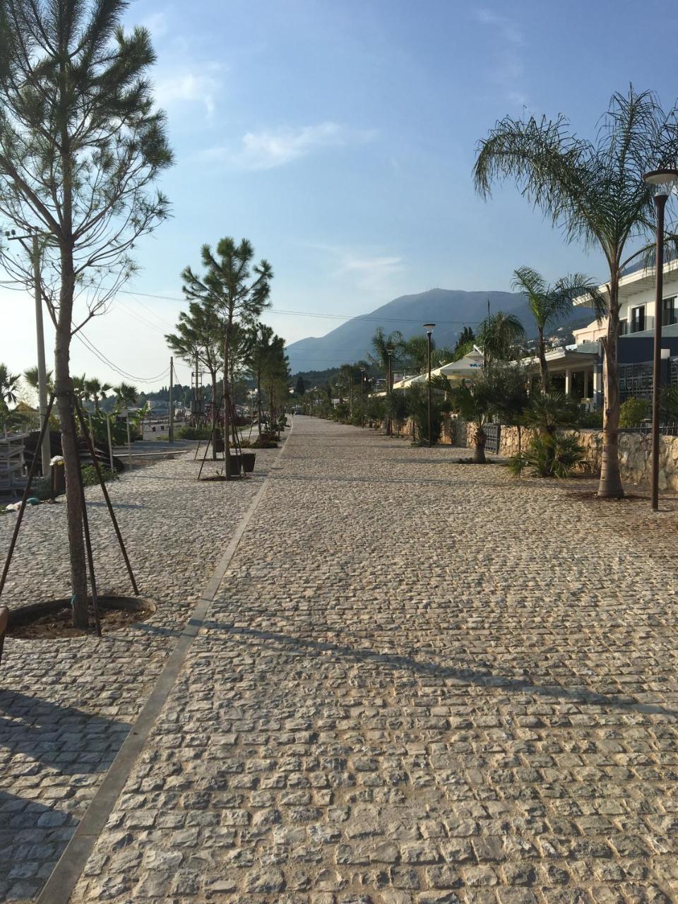 Sea View Hotel Dhermi Ngoại thất bức ảnh