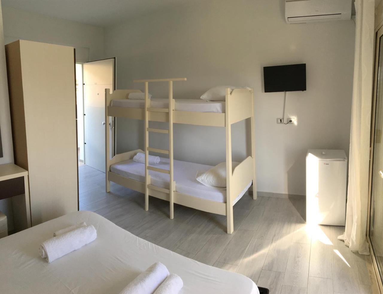 Sea View Hotel Dhermi Ngoại thất bức ảnh