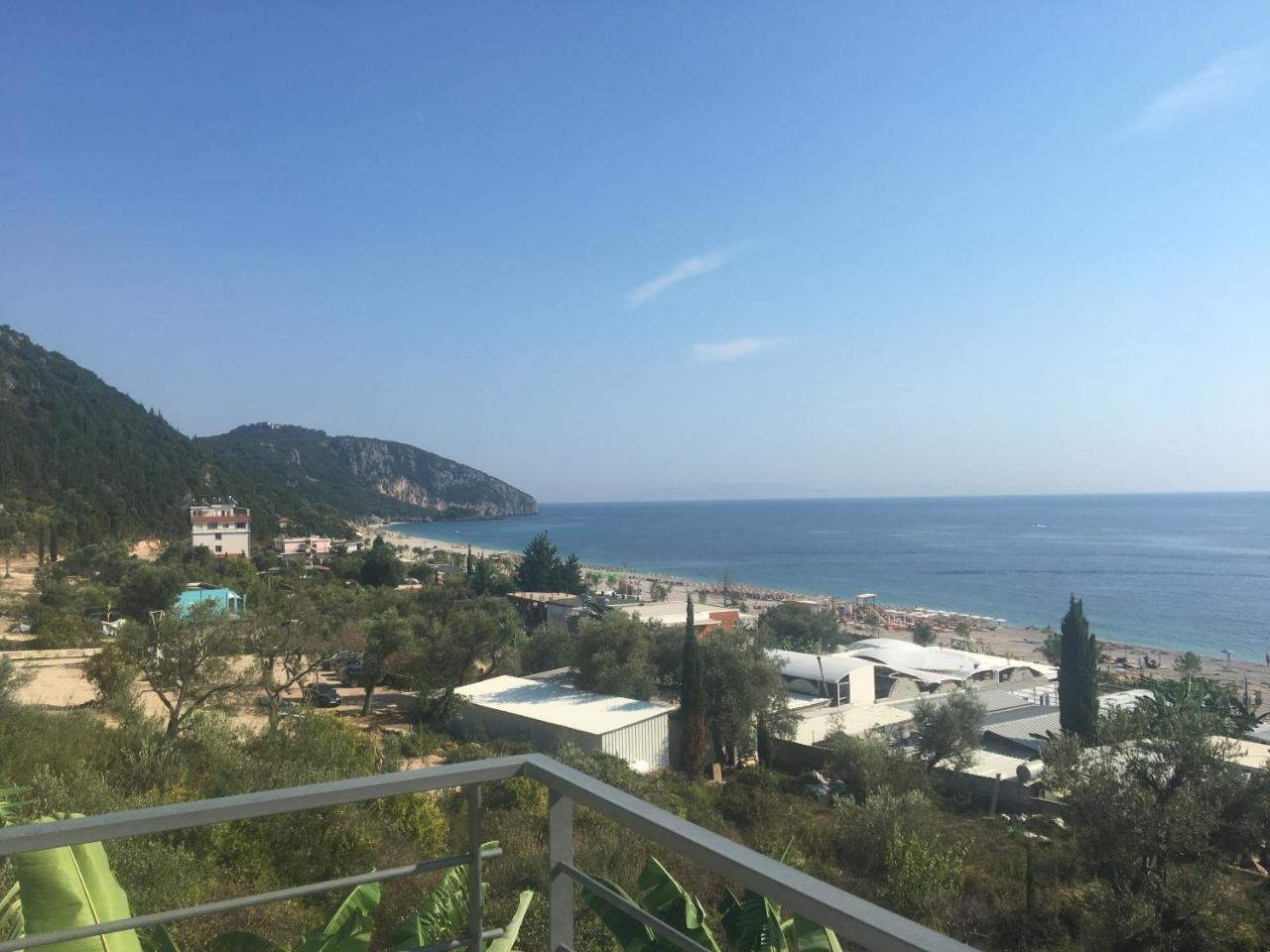 Sea View Hotel Dhermi Ngoại thất bức ảnh