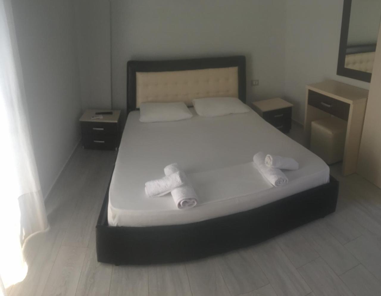 Sea View Hotel Dhermi Ngoại thất bức ảnh